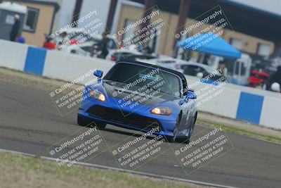 media/Dec-19-2025-Lucky Dog Racing (Fri) [[3b7b1b5fc8]]/Intermediate Low/Session 2 Turn 1/